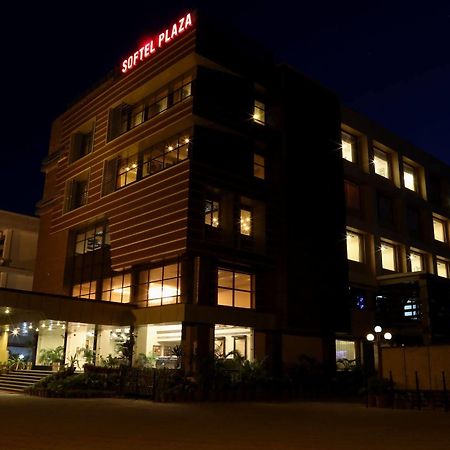 Hotel Softel Plaza Clement Town Dış mekan fotoğraf