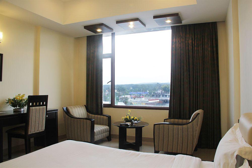 Hotel Softel Plaza Clement Town Dış mekan fotoğraf