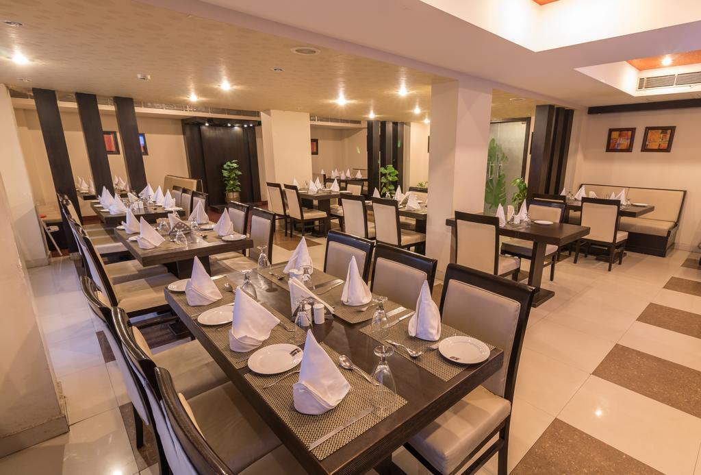 Hotel Softel Plaza Clement Town Dış mekan fotoğraf