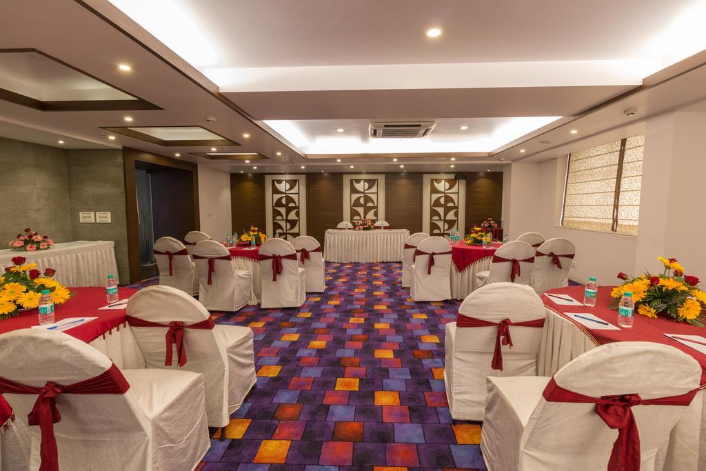 Hotel Softel Plaza Clement Town Dış mekan fotoğraf