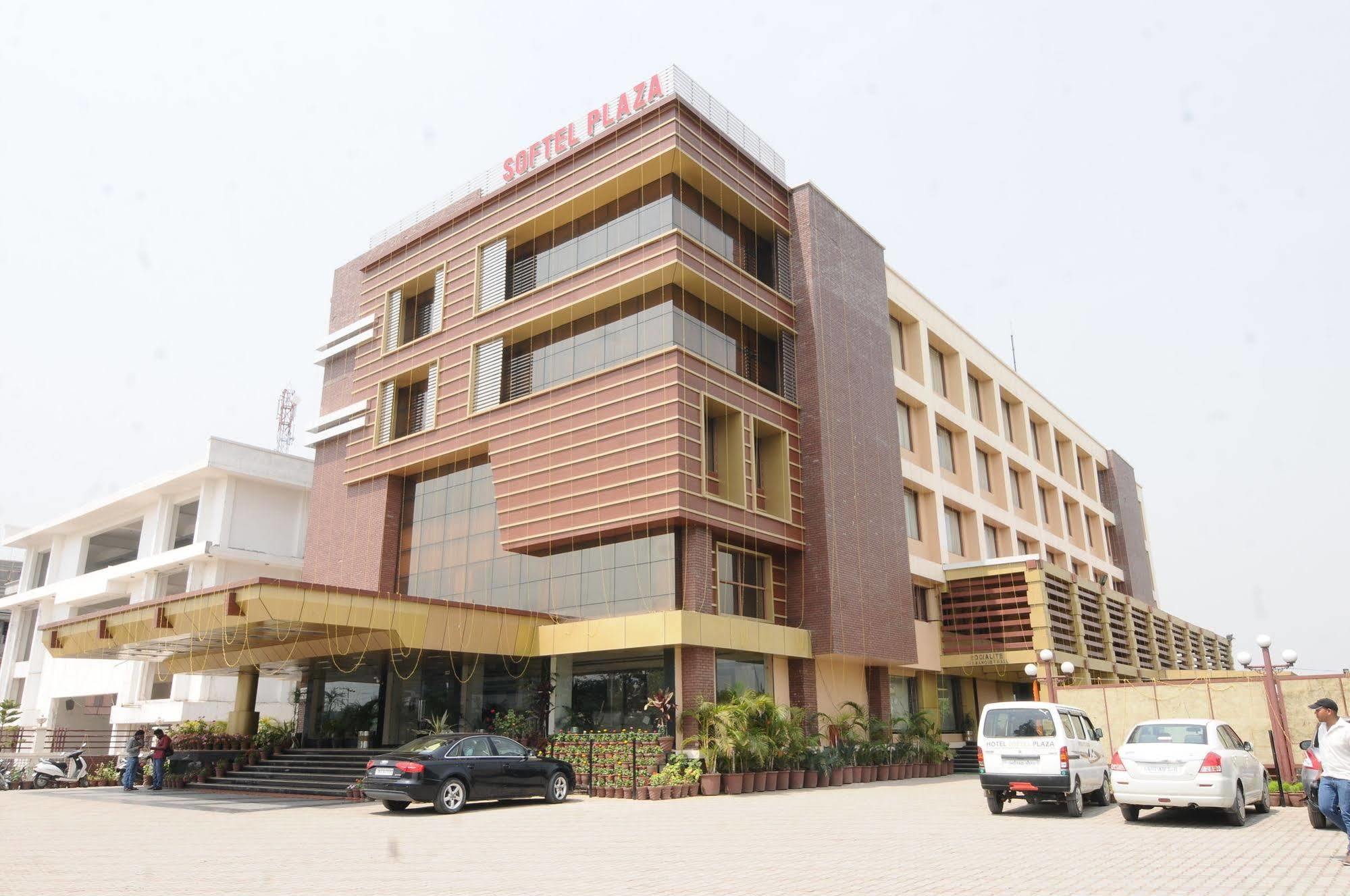Hotel Softel Plaza Clement Town Dış mekan fotoğraf