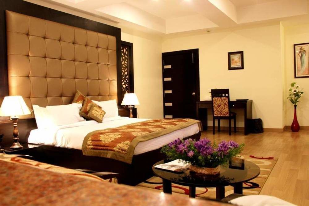 Hotel Softel Plaza Clement Town Dış mekan fotoğraf